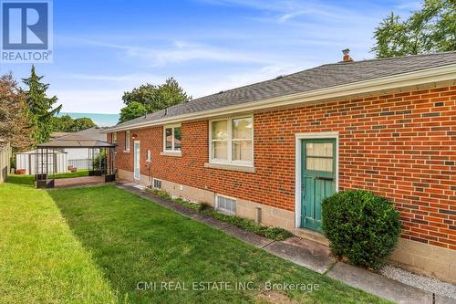 877 Condor Drive, Burlington (Lasalle), ON - Outdoor With Exterior