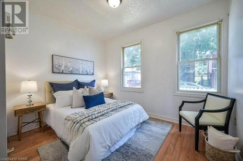 119 Emerald Street N, Hamilton, ON - Indoor Photo Showing Bedroom