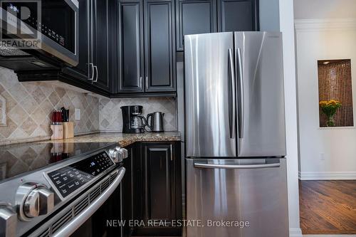 15 - 138 Waterside Drive, Mississauga (Port Credit), ON - Indoor Photo Showing Kitchen