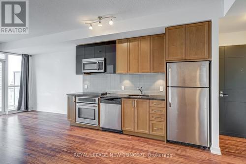 1901 - 89 Dunfield Avenue, Toronto (Mount Pleasant West), ON - Indoor Photo Showing Kitchen