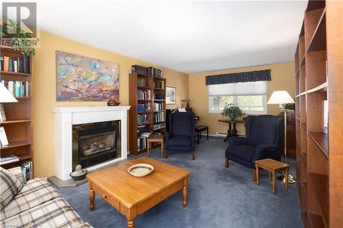 495 4Th Street A W, Owen Sound, ON - Indoor Photo Showing Living Room With Fireplace