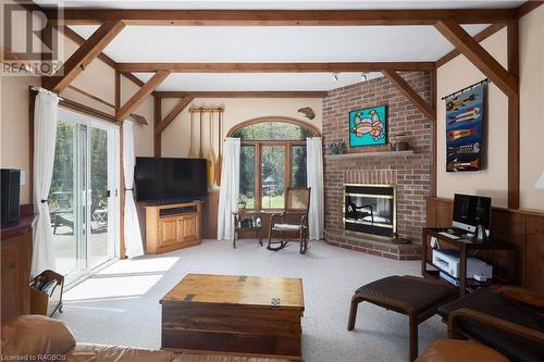 495 4Th Street A W, Owen Sound, ON - Indoor Photo Showing Living Room With Fireplace