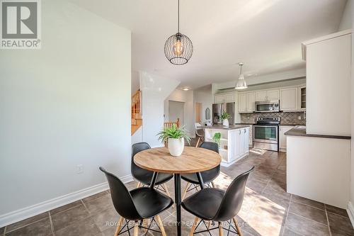 61 Clairfields Drive E, Guelph (Pine Ridge), ON - Indoor Photo Showing Dining Room