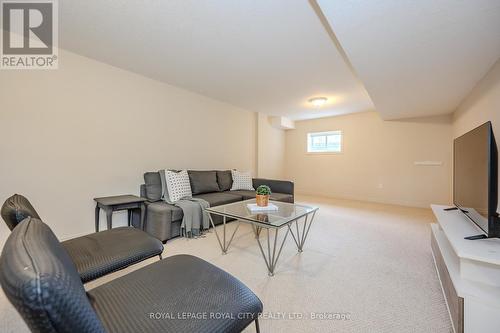 61 Clairfields Drive E, Guelph (Pine Ridge), ON - Indoor