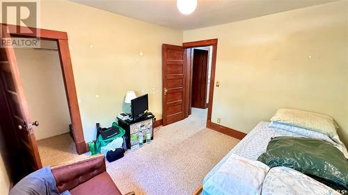 106 2Nd Street E, Dinsmore, SK - Indoor Photo Showing Bedroom