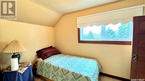 106 2Nd Street E, Dinsmore, SK - Indoor Photo Showing Bedroom