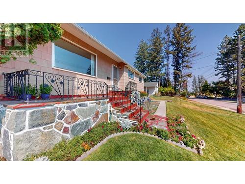 317 12Th  S Avenue, Cranbrook, BC - Outdoor