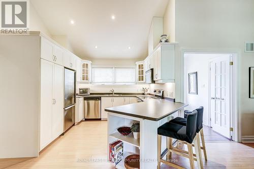 314 Metro Road N, Georgina (Historic Lakeshore Communities), ON - Indoor Photo Showing Kitchen