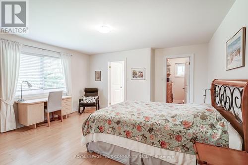 314 Metro Road N, Georgina (Historic Lakeshore Communities), ON - Indoor Photo Showing Bedroom