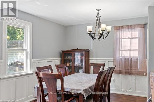 311 Highland Avenue, Fort Erie, ON - Indoor Photo Showing Dining Room