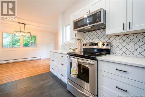 108 Gooderich Street, Saint John, NB - Indoor Photo Showing Kitchen With Upgraded Kitchen