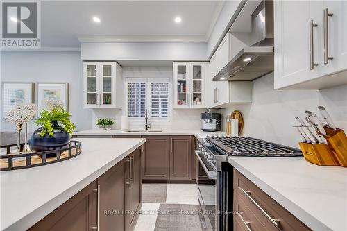 5488 Tenth Line W, Mississauga (Churchill Meadows), ON - Indoor Photo Showing Kitchen