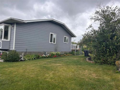 300 Wells Street, Killarney, MB - Outdoor