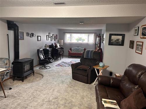 300 Wells Street, Killarney, MB - Indoor Photo Showing Other Room