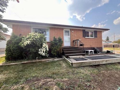 116 Huntington Avenue, Thunder Bay, ON - Outdoor