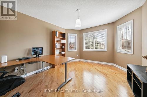 6829 Golden Hills Way, Mississauga (Meadowvale Village), ON - Indoor Photo Showing Other Room