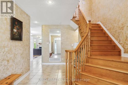 6829 Golden Hills Way, Mississauga (Meadowvale Village), ON - Indoor Photo Showing Other Room