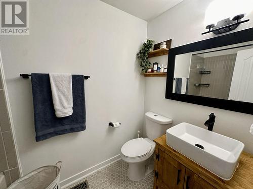 2671 Norwood Street, Prince George, BC - Indoor Photo Showing Bathroom