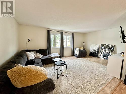 2671 Norwood Street, Prince George, BC - Indoor Photo Showing Living Room