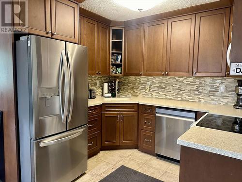 2671 Norwood Street, Prince George, BC - Indoor Photo Showing Kitchen With Upgraded Kitchen