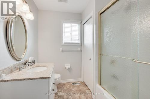 874 Shelborne Street, London, ON - Indoor Photo Showing Bathroom