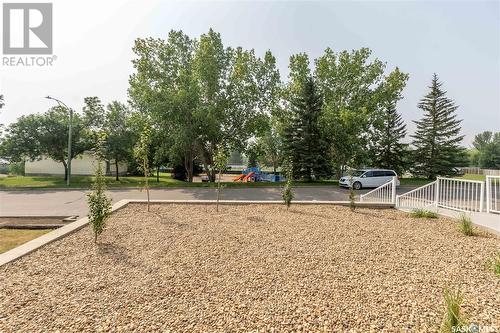 1010 Hochelaga Street W, Moose Jaw, SK - Outdoor