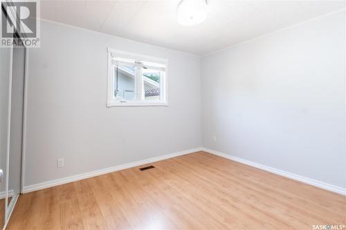 1010 Hochelaga Street W, Moose Jaw, SK - Indoor Photo Showing Other Room