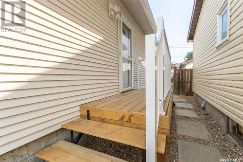 1010 Hochelaga Street W, Moose Jaw, SK - Outdoor With Exterior