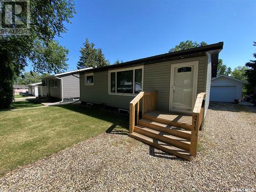 211 Eighth Avenue N, Yorkton, SK - Outdoor With Exterior