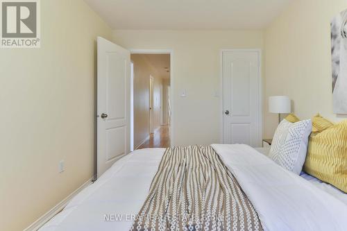 6113 Rowers Crescent, Mississauga (East Credit), ON - Indoor Photo Showing Bedroom