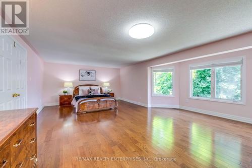 1181 Lansdown Drive, Oakville (Clearview), ON - Indoor Photo Showing Bedroom