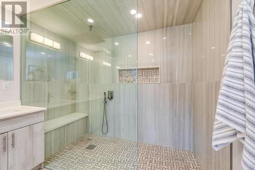 1181 Lansdown Drive, Oakville (Clearview), ON - Indoor Photo Showing Bathroom