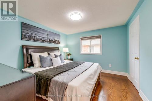 1181 Lansdown Drive, Oakville (Clearview), ON - Indoor Photo Showing Bedroom