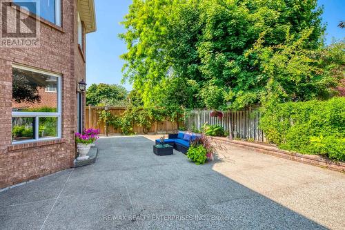 1181 Lansdown Drive, Oakville (Clearview), ON - Outdoor