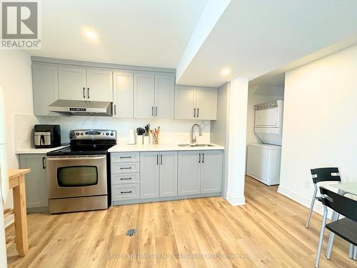 Lower - 4454 Mayflower Drive, Mississauga (Hurontario), ON - Indoor Photo Showing Kitchen