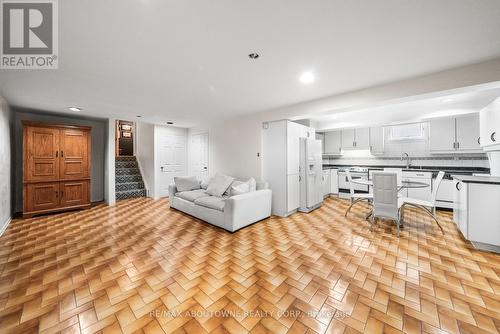 424 Targa Road, Mississauga (Cooksville), ON - Indoor Photo Showing Kitchen