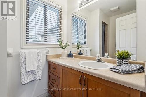 1261 Stephenson Drive, Burlington (Brant), ON - Indoor Photo Showing Bathroom