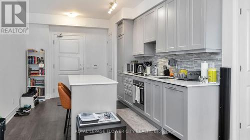 3302 - 36 Elm Drive, Mississauga (Fairview), ON - Indoor Photo Showing Kitchen