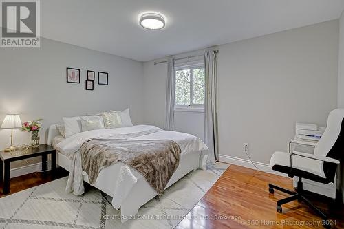 257 Centre Street, Brampton (Brampton North), ON - Indoor Photo Showing Bedroom