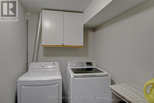 257 Centre Street, Brampton (Brampton North), ON - Indoor Photo Showing Laundry Room