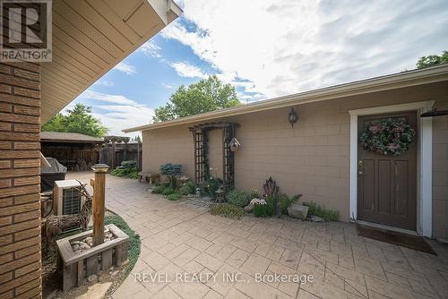 20 Allwood Street, Brantford, ON - Outdoor With Exterior