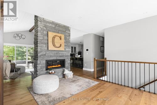 450 Fowlers Road, Huntsville, ON - Indoor With Fireplace