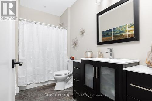 450 Fowlers Road, Huntsville, ON - Indoor Photo Showing Bathroom