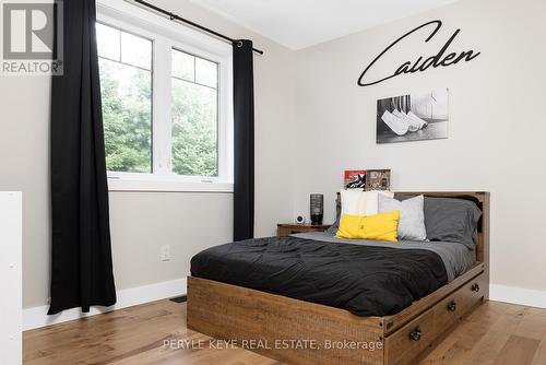 450 Fowlers Road, Huntsville, ON - Indoor Photo Showing Bedroom