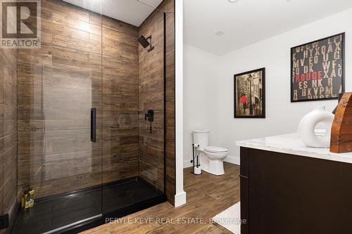 450 Fowlers Road, Huntsville, ON - Indoor Photo Showing Bathroom