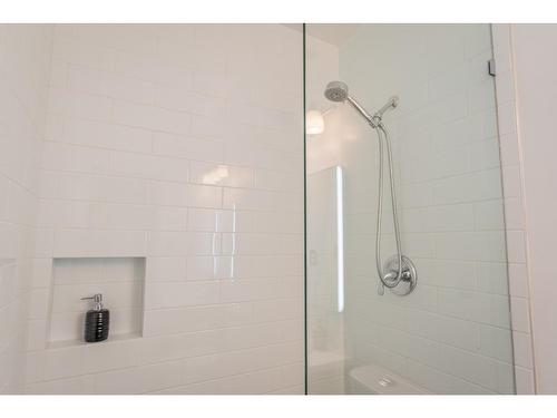 1415 Earl Street, Rossland, BC - Indoor Photo Showing Bathroom