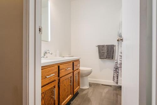 1415 Earl Street, Rossland, BC - Indoor Photo Showing Bathroom