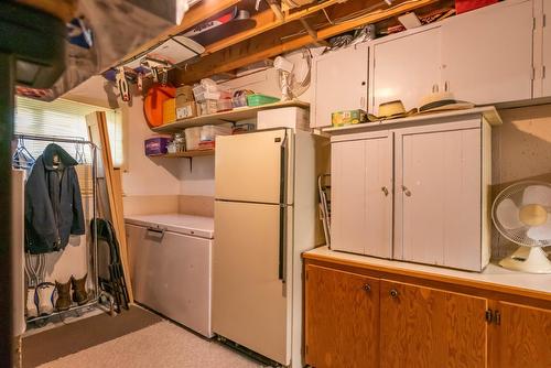 1415 Earl Street, Rossland, BC - Indoor Photo Showing Laundry Room