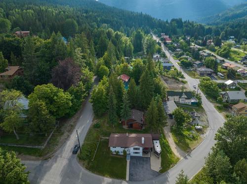 1415 Earl Street, Rossland, BC - Outdoor With View