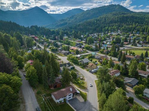 1415 Earl Street, Rossland, BC - Outdoor With View